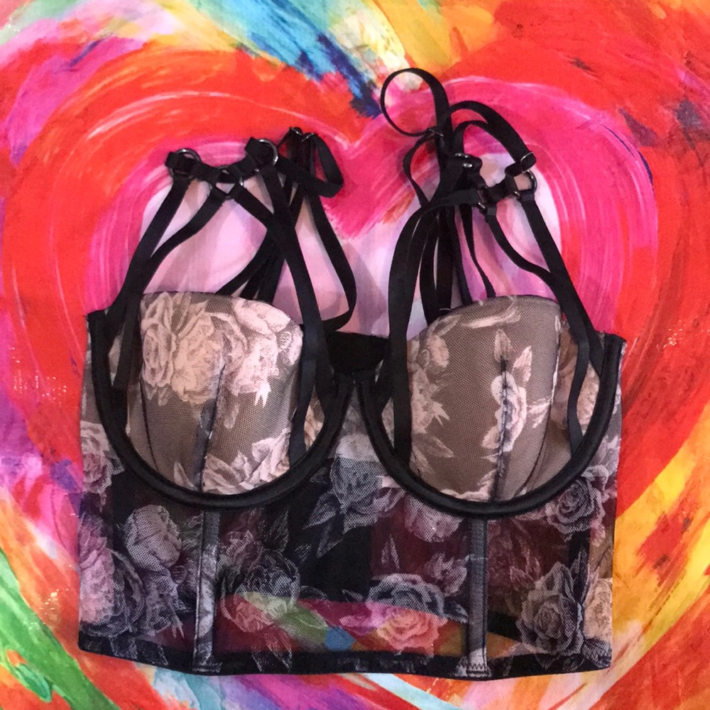 VS Strappy Bra Top